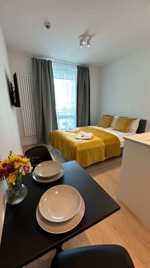 L27 Apartments Sauna And Gym Варшава Екстериор снимка