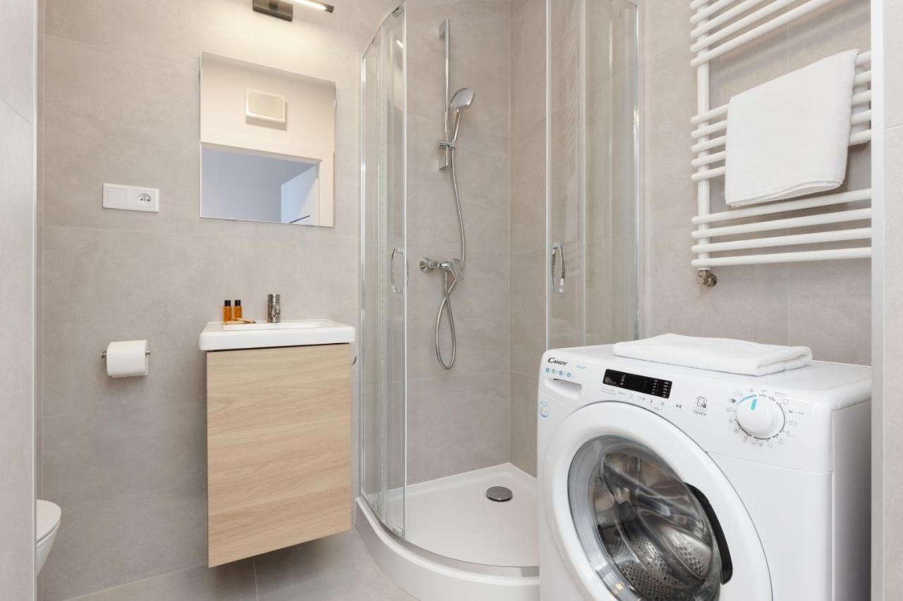 L27 Apartments Sauna And Gym Варшава Екстериор снимка